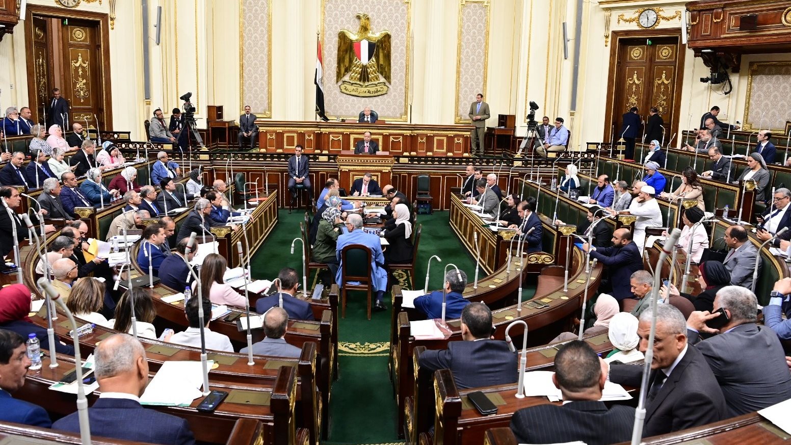 سؤال برلماني حول برامج جلب «السياح المتقاعدين» من أوروبا سؤال برلماني حول برامج جلب «السياح المتقاعدين» من أوروبا