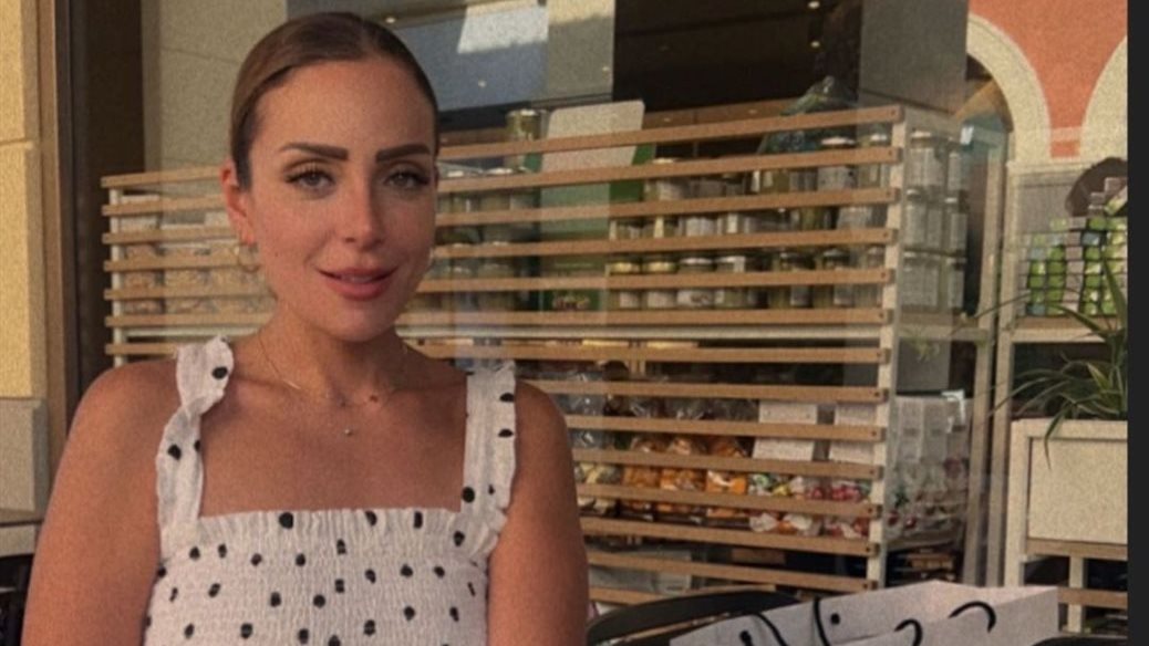 إطلالة جذابة .. ريم البارودي تخطف قلوب جمهورها ومحبيها إطلالة جذابة .. ريم البارودي تخطف قلوب جمهورها ومحبيها