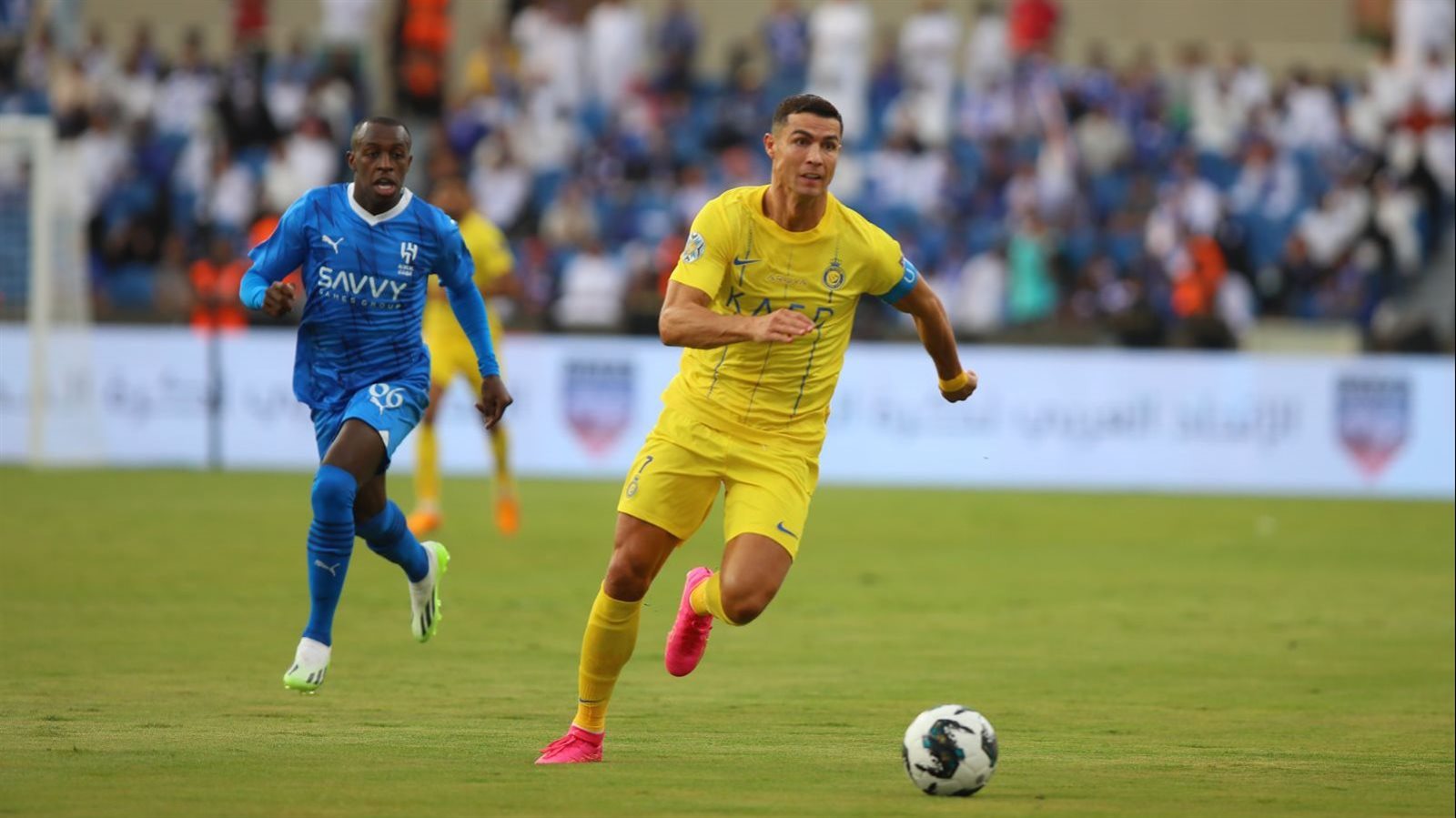 شوط أول سلبي بين الهلال والنصر في نهائي كأس الملك سلمان