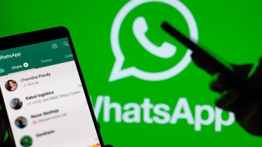  اخفي رسائل واتساب WhatsApp عن المتطفلين بهذه الطرق 