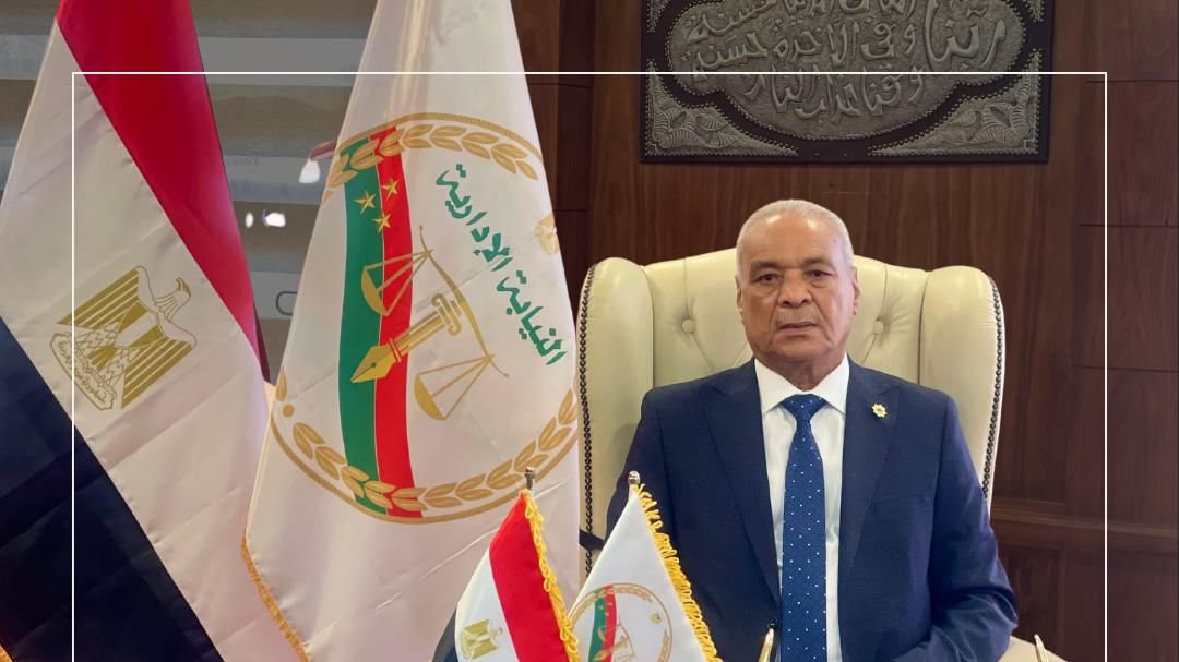 النيابة الإدارية تهنىء رئيس هيئة قضايا الدولة الجديد لحلفه اليمين النيابة الإدارية تهنىء رئيس هيئة قضايا الدولة الجديد لحلفه اليمين
