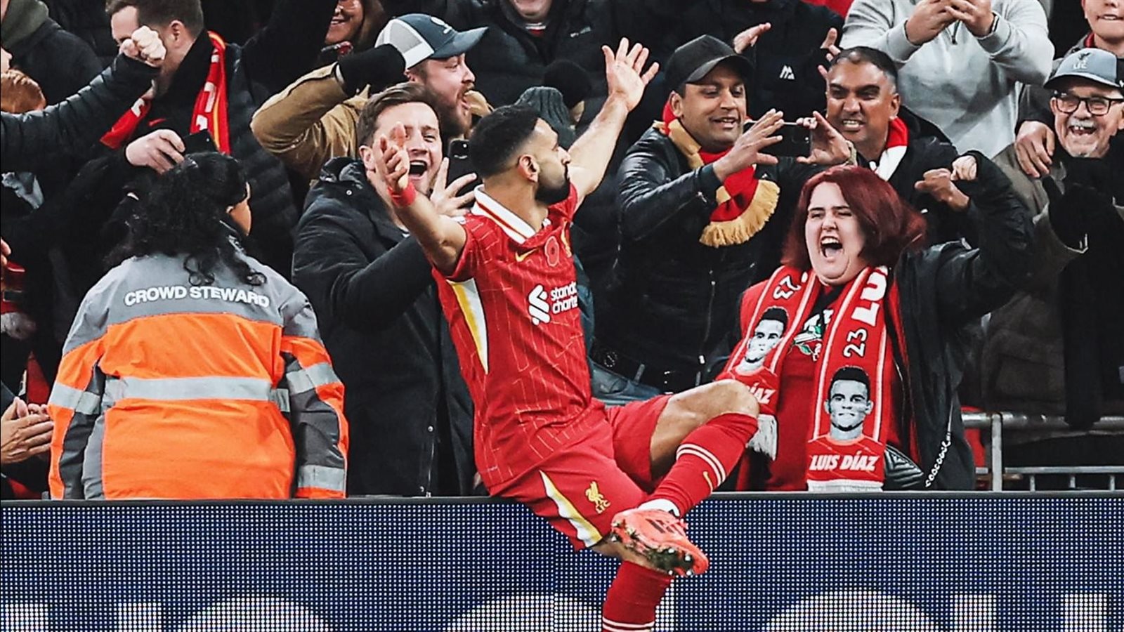 الهلال السعودي يخطط لخطف محمد صلاح مجانا في الانتقالات الصيفية