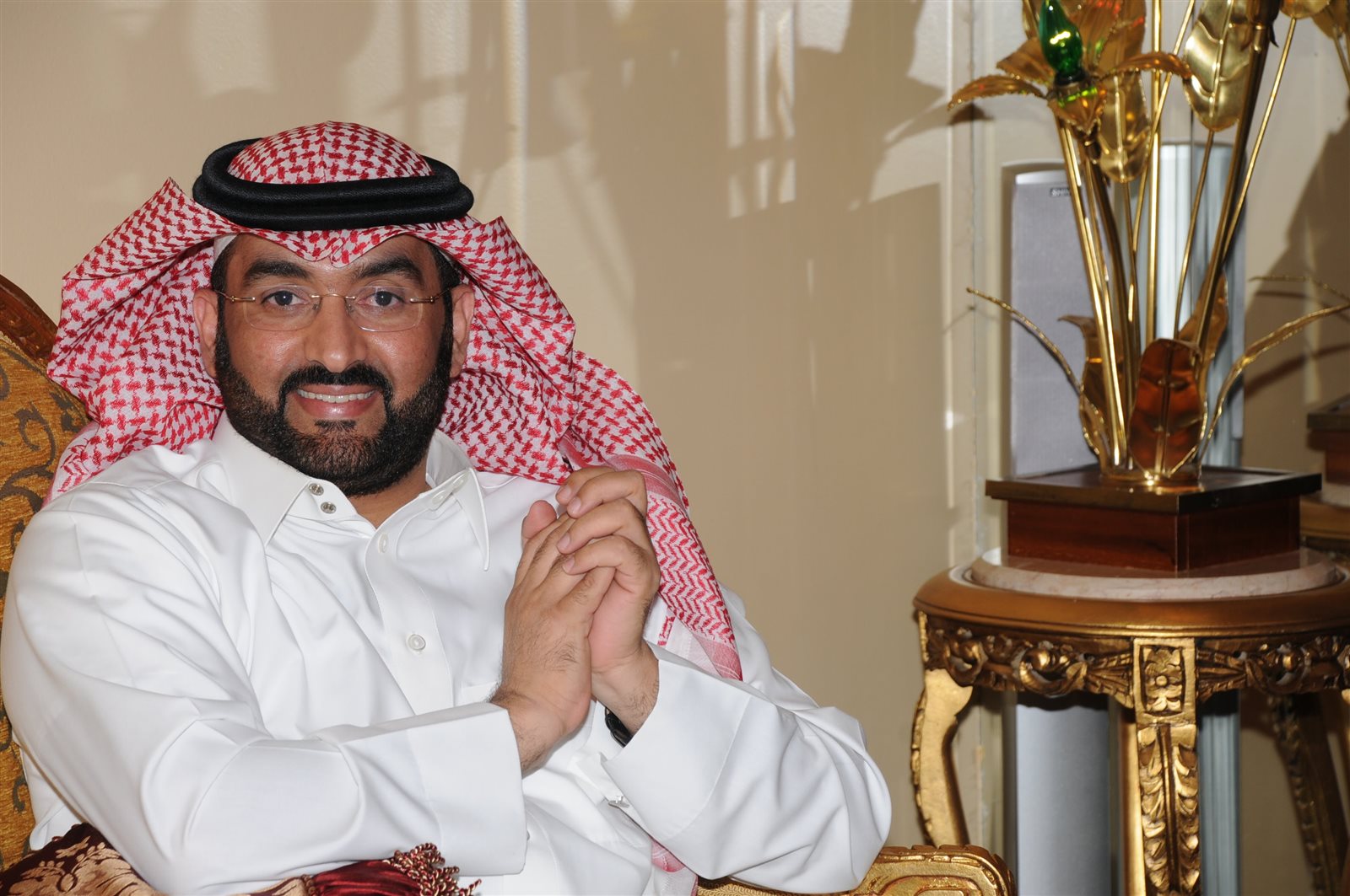 تركي آل شيخ يهاجم دولة تميم بقصيدة "علم قطر"