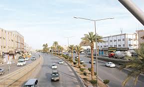 أشهر أكلاته الكشري والفول والفلافل منفوحة قصة حي مصري شعبي في قلب السعودية