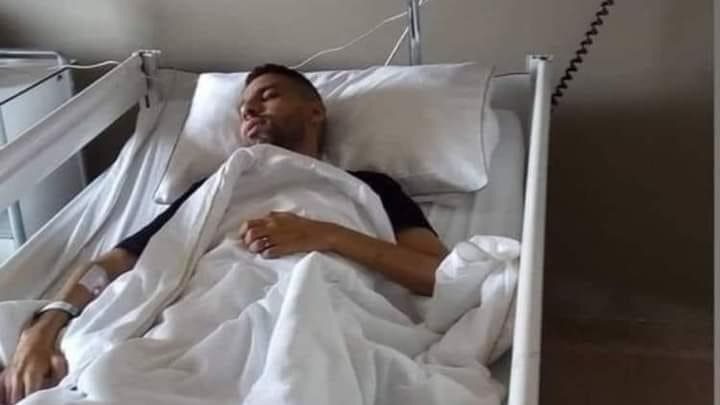 هل يعود مؤمن زكريا للملاعب أول طبيب معالج له يفجر مفاجأة فيديو