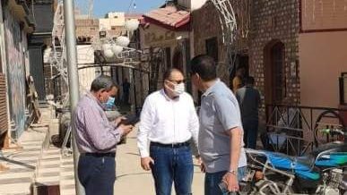 محافظ الشرقية يتفقد مركز منيا القمح ويأمر بفتح شارعين مغلقين أمام المواطنين