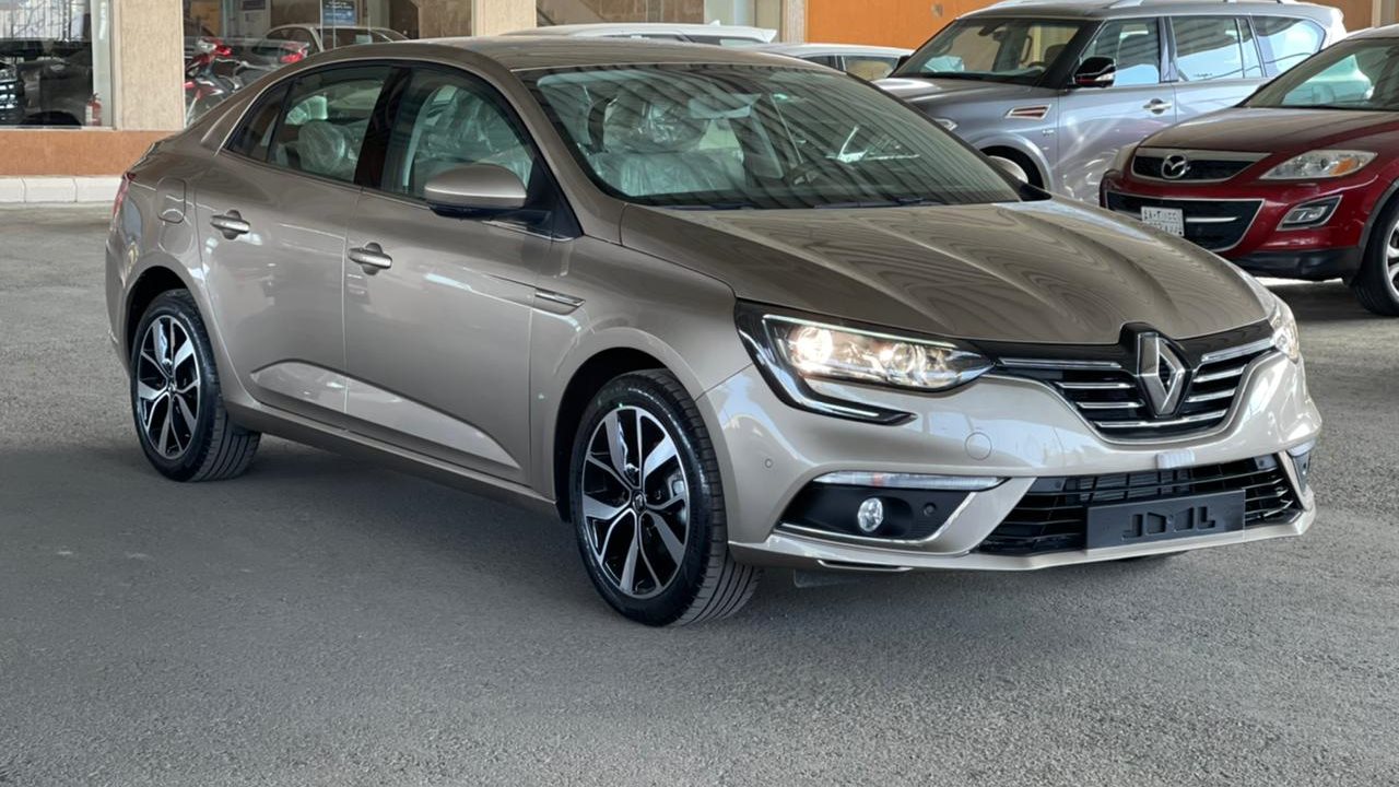 5 سيارات سيدان موديل 2021 في تونس