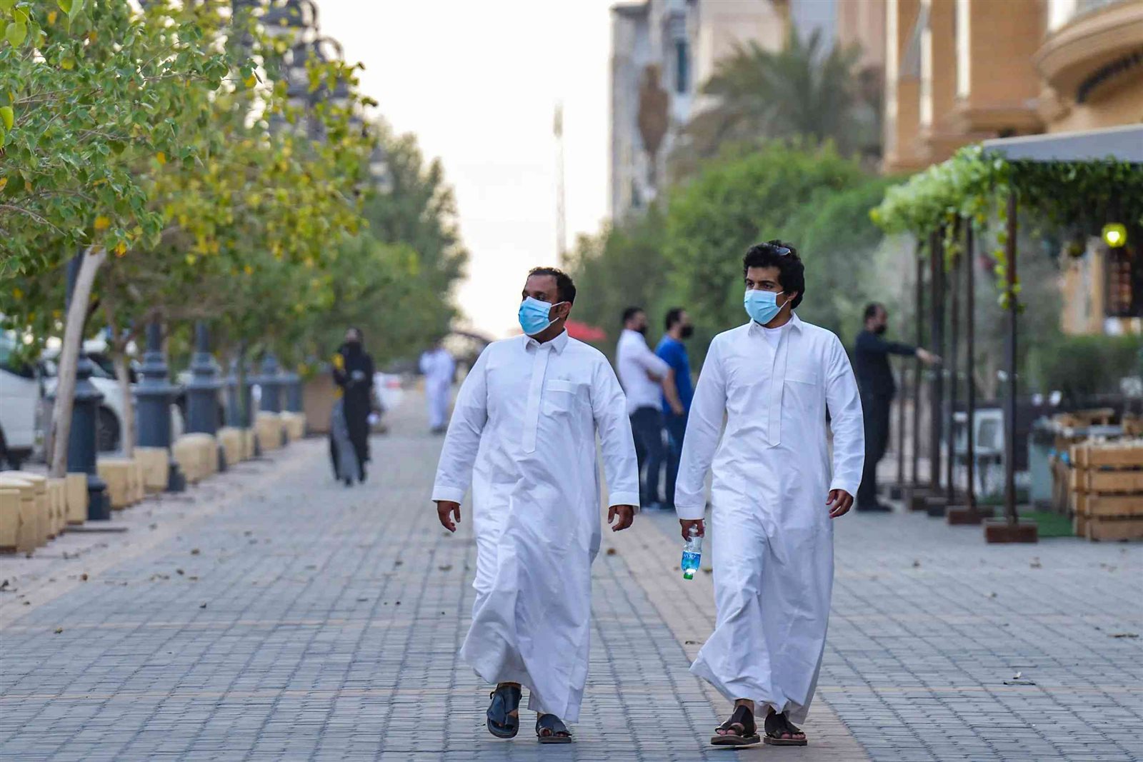 لا كمامات أو تباعد.. تفاصيل إعلان السعودية تخفيف الإجراءات الاحترازية لا كمامات أو تباعد.. تفاصيل إعلان السعودية تخفيف الإجراءات الاحترازية