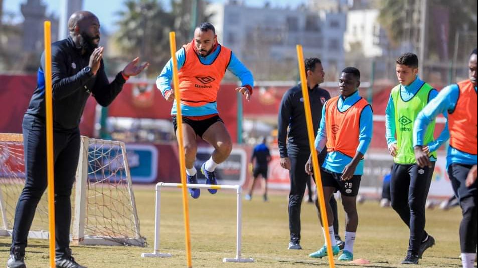 تعرف على نتيجة مسحة نجم الأهلي من كورونا