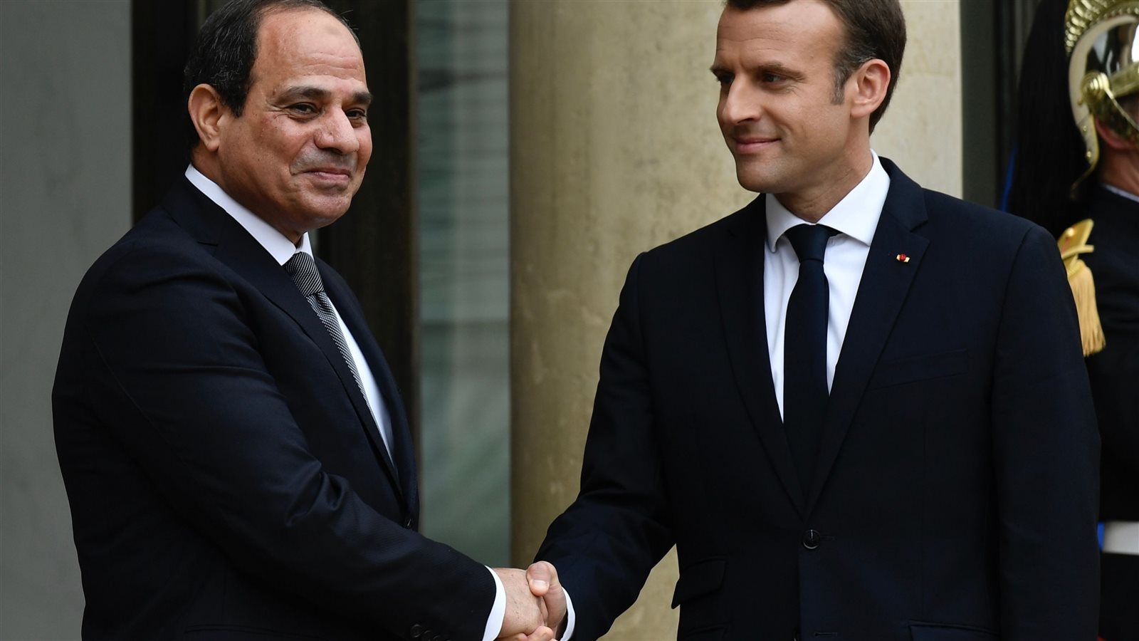 مصر وفرنسا .. شراكة وصداقة وخصوصية في العلاقات .. محطات تاريخية وتحالف أقوى  من أي وقت مضى