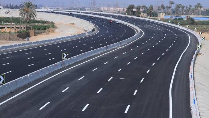 حسن مهدي مصر أحدثت ثورة في تطوير الطرق.. فيديو