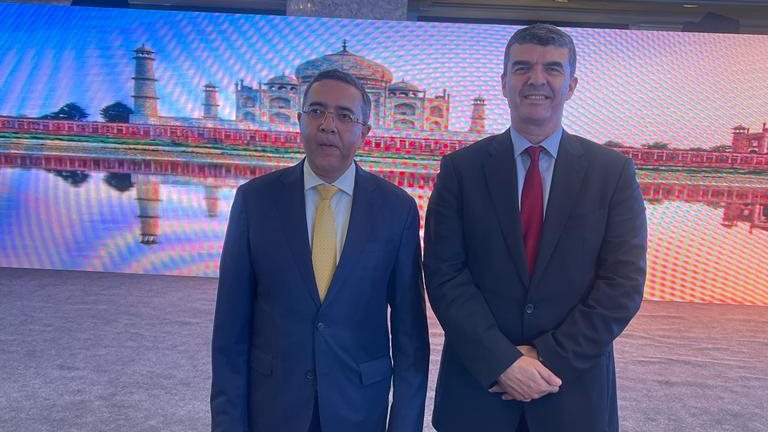 الغرفة التجارية بالجيزة حجم التبادل بين مصر والهند وصل 7.3 مليار دولار الغرفة التجارية بالجيزة حجم التبادل بين مصر والهند وصل 7.3 مليار دولار