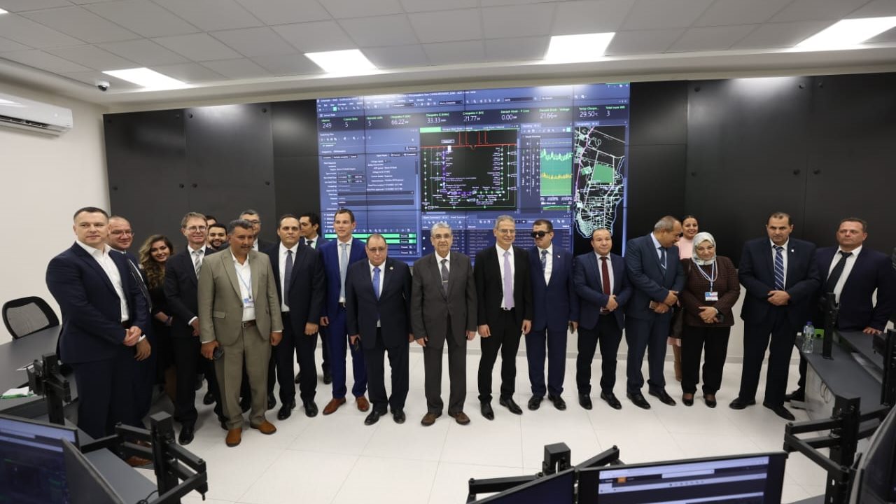 وزير الكهرباء يشهد التشغيل التجريبي لمركز التحكم الآلي لجنوب سيناء بشرم الشيخ وزير الكهرباء يشهد التشغيل التجريبي لمركز التحكم الآلي لجنوب سيناء بشرم الشيخ