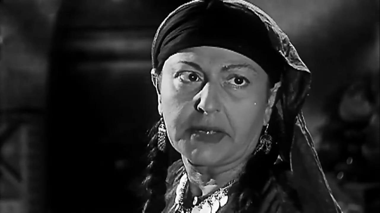 في ذكراها.. نجمة إبراهيم أشهرت إسلامها وأصيبت بالشلل قبل وفاتها