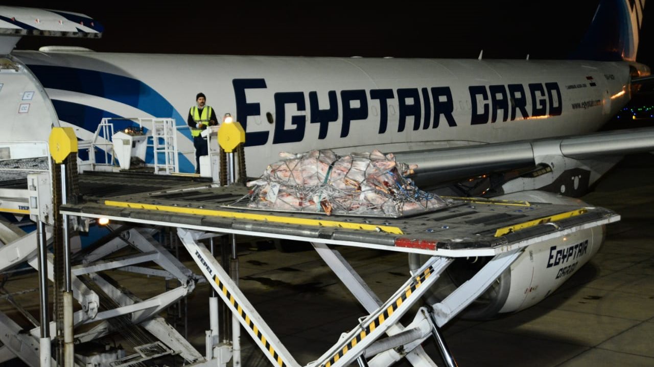 مصر للطيران تعتزم نقل شحنات اللحوم المبردة من تشاد إلى القاهرة حتى نهاية رمضان مصر للطيران تعتزم نقل شحنات اللحوم المبردة من تشاد إلى القاهرة حتى نهاية رمضان