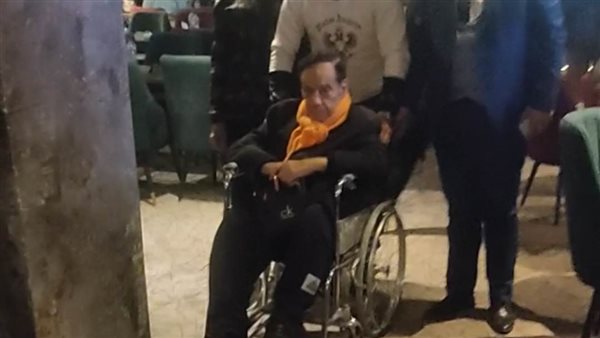موقع صدى البلد | حلمي بكر على كرسي متحرك بعد وعكته الصحية.. صورة #صدي_البلد  #البلد
